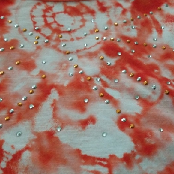 Top - Picture 3 of 3